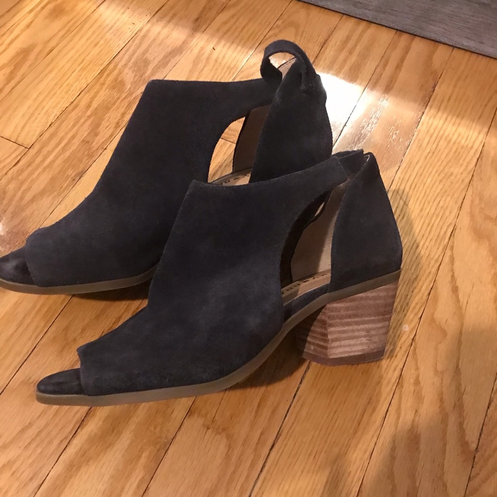 Lucky Brand sandals/heels